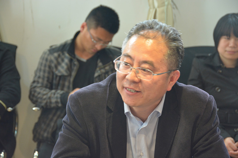 校长办公室主任张光生列席理学院学生党支部“两学一做”组织生活会