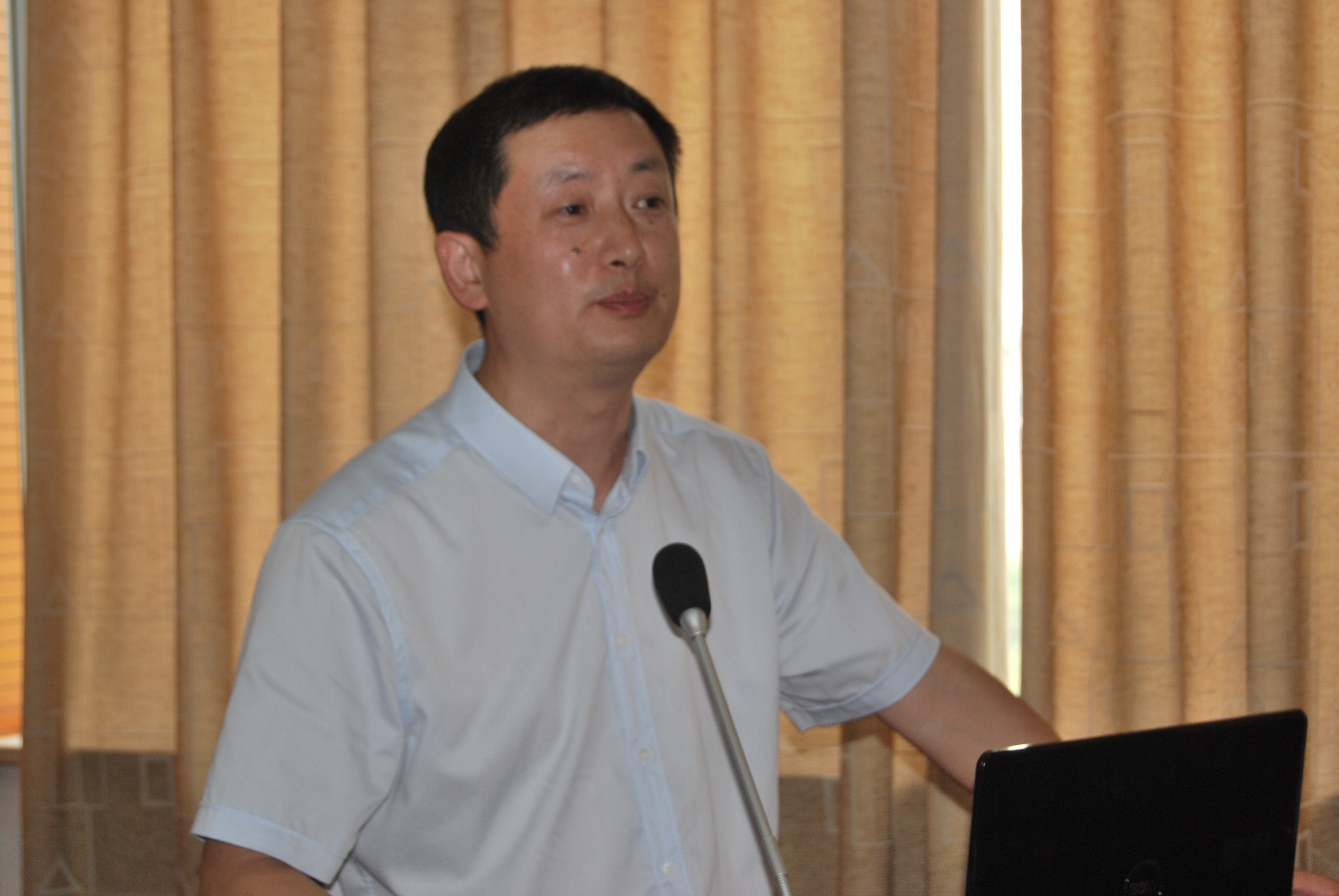 “关键理论和模型的研发与支撑”学术交流会在我院举行