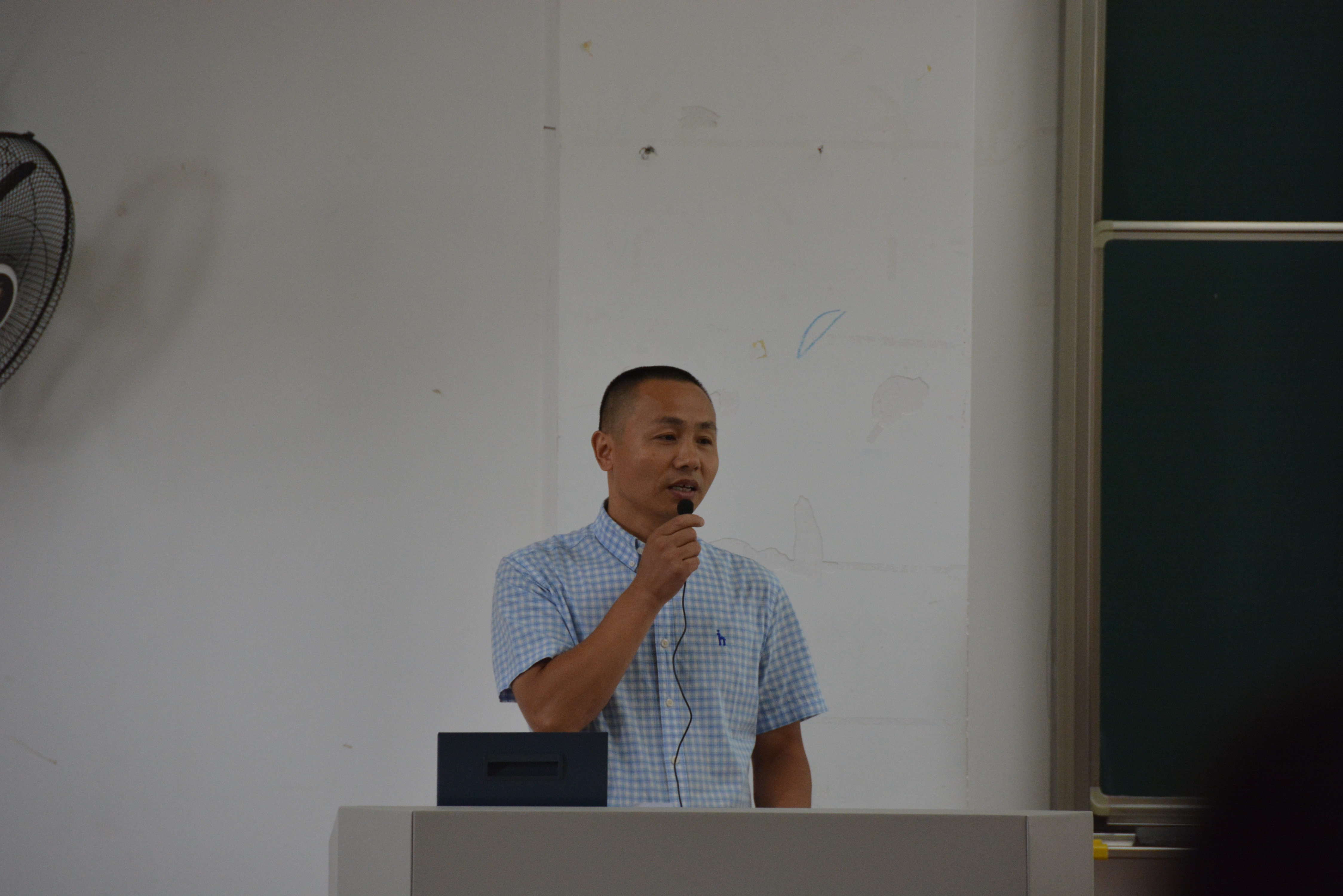 我院举行2015级本科新生开学典礼